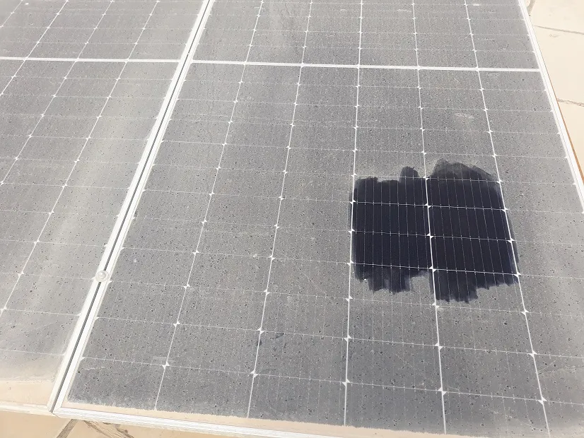 پنل خورشیدی مناسب مناطق پرگردوغبار؛ انتخابی که بازده را حفظ می کند